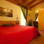 Olympo فندق مبيت وإفطار 3*