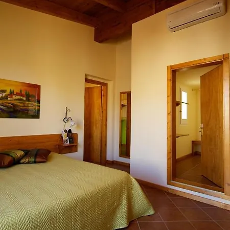 Olympo Bed & Breakfast 3*