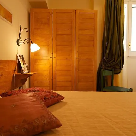 Olympo Bed and Breakfast 4*