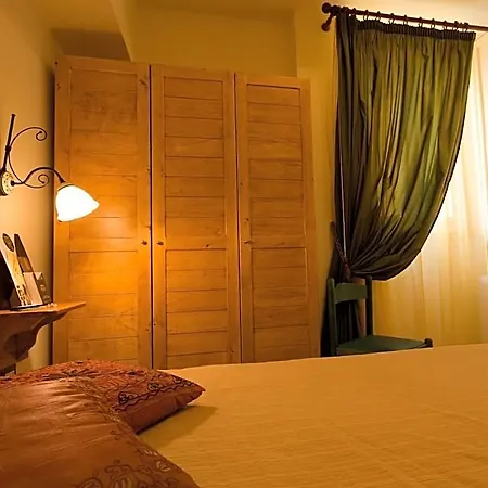 Olympo Bed and Breakfast 4*